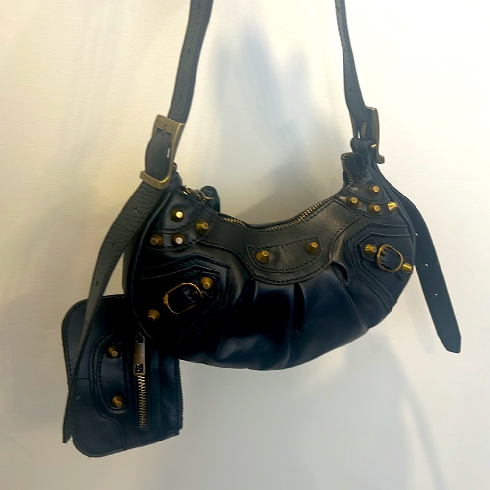 Genuine Leather, Made in Italy Handbag.Black or Blue - Picture 4 of 15
